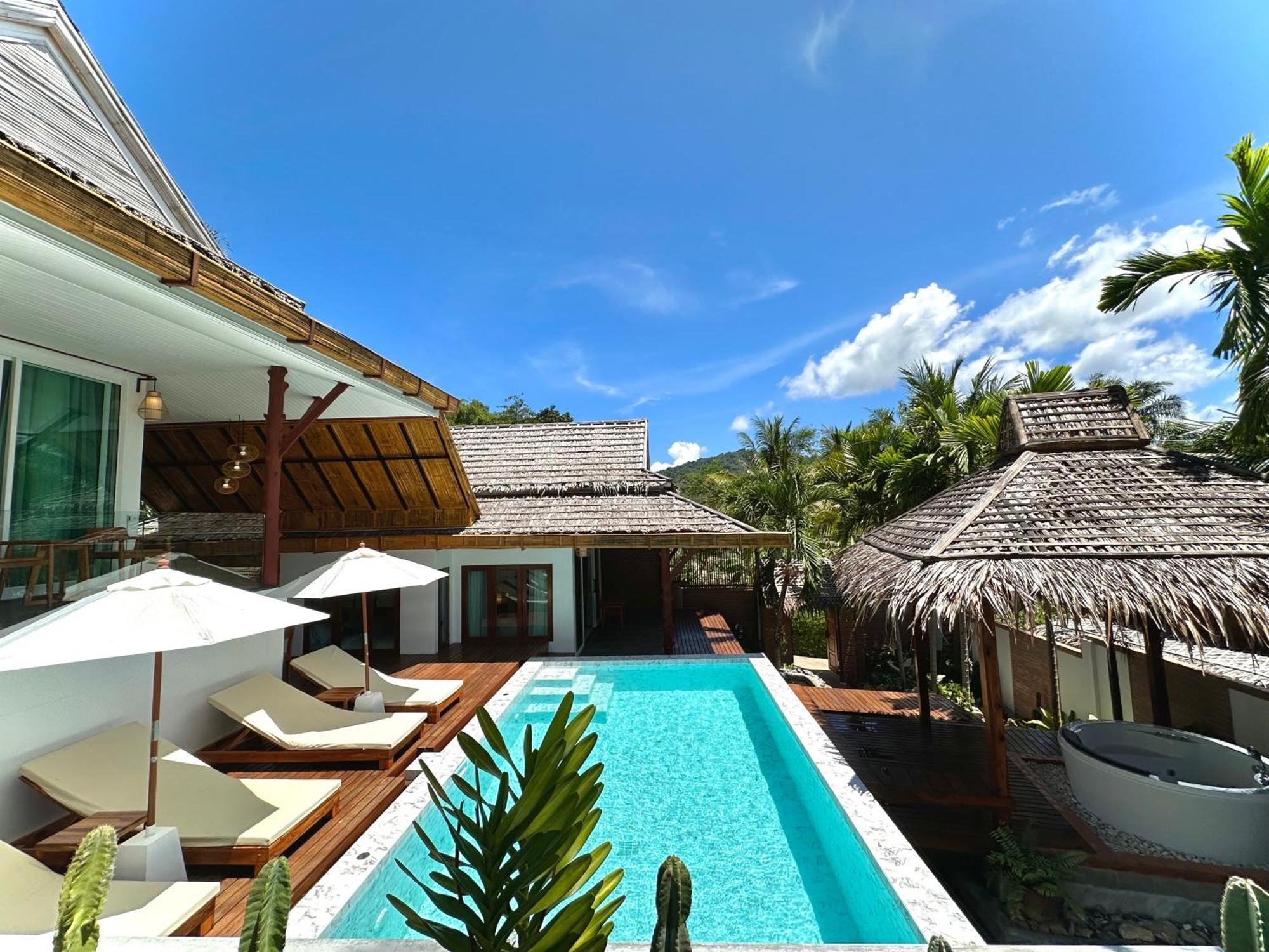 Baan Phuvara Retreat - Romantic Jacuzzi Mountain View Villas Ao Nang Room photo